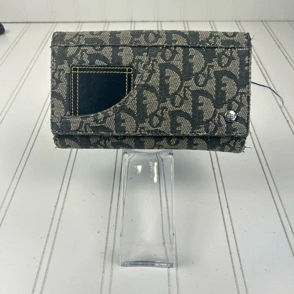 Dior Black and Gray Wallet - Picture 2 of 9